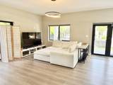 13 Coral Way - Photo 5