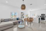 84 Avenue C - Photo 4
