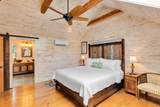 613 Margaret Street - Photo 32