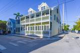 927 Thomas Street - Photo 2