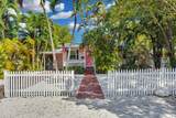 2911 Seidenberg Avenue - Photo 2