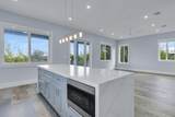 124 Venetian Way - Photo 17