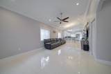 38 Coral Way - Photo 9