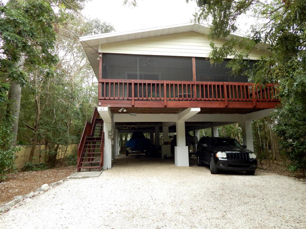 162 Tampa Drive - Photo 1