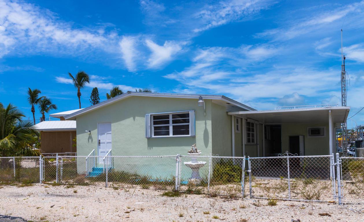 216 Banyan Lane - Photo 1