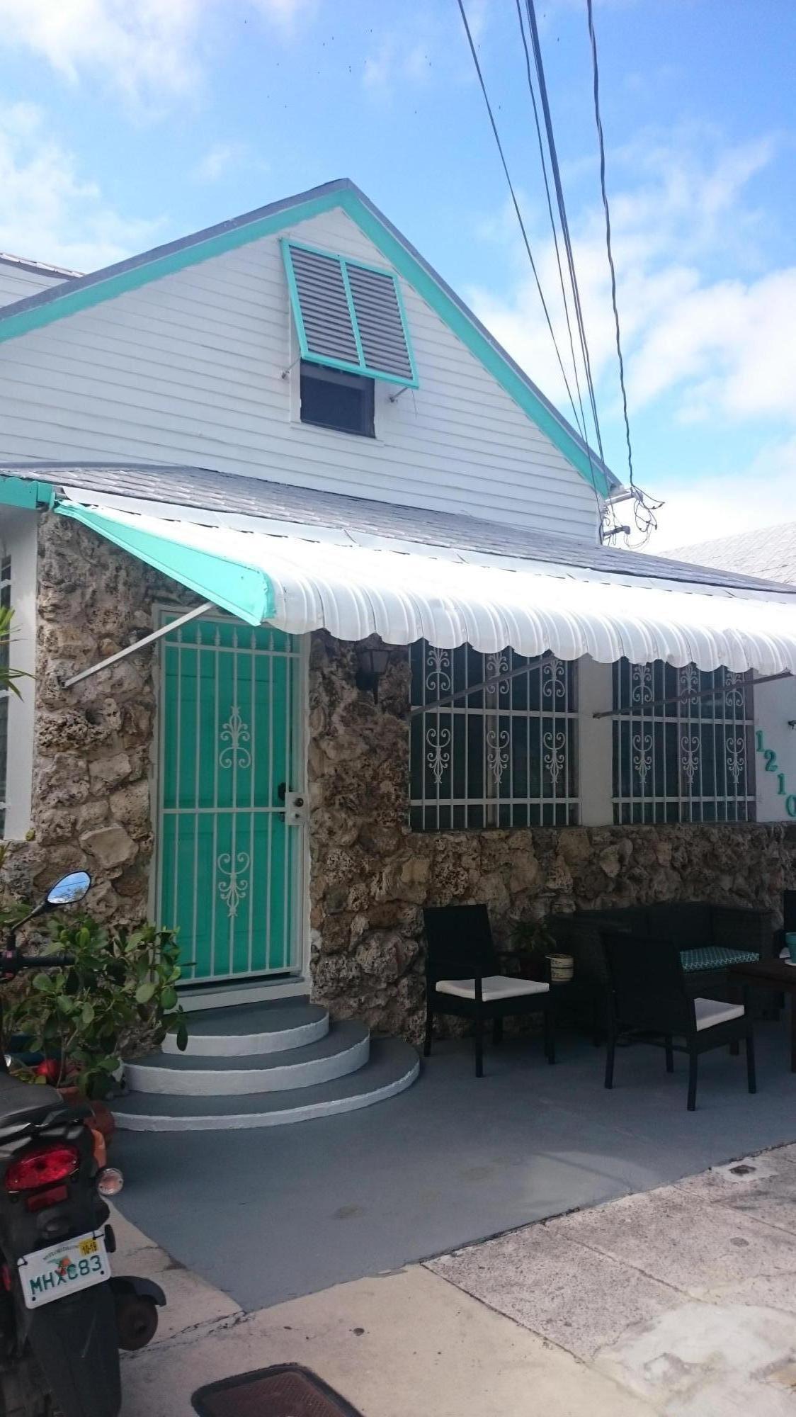 1210 Packer Street - Photo 1