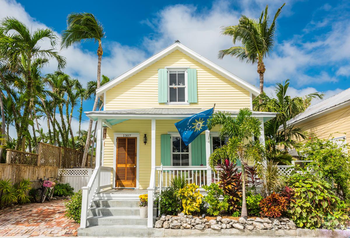 1307 Pine Street - Photo 1