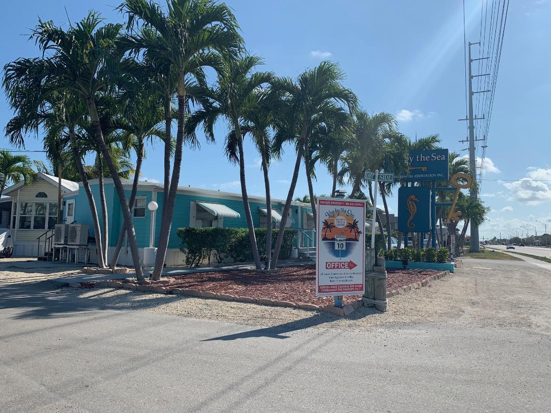 6099 Overseas Highway - Photo 1