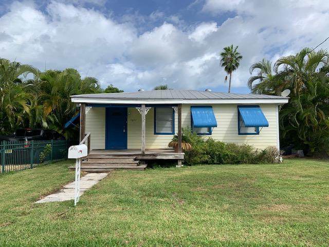2827 Harris Avenue - Photo 1