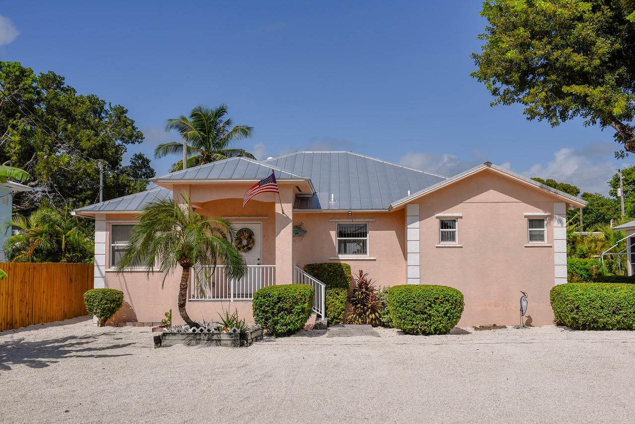 99 Marina Avenue - Photo 1