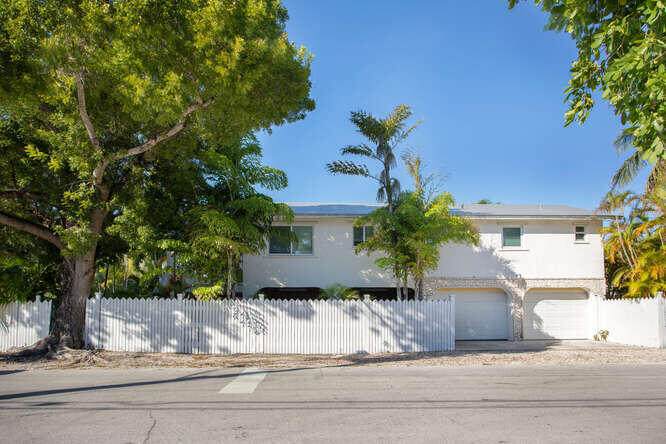 1737 Laird Street - Photo 1
