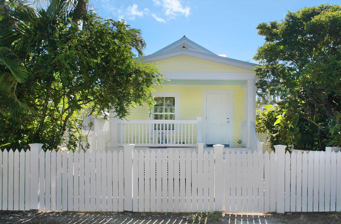 514 Louisa Street - Photo 1