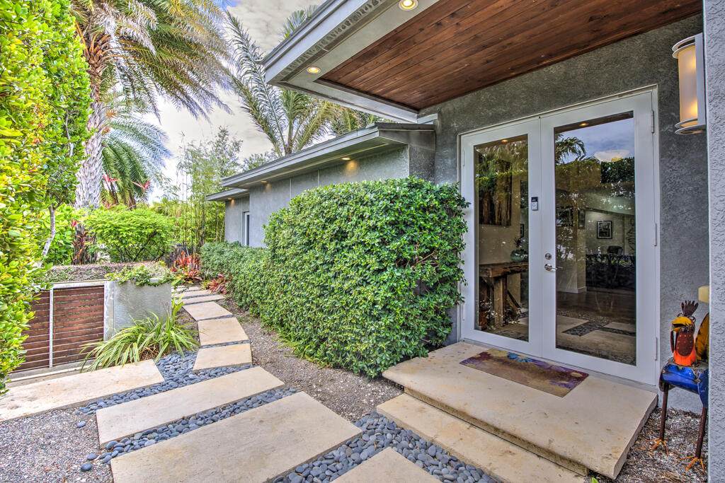 1625 Patricia Street - Photo 1
