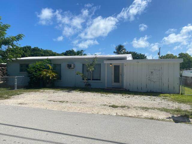 8 Lauderdale Drive - Photo 1