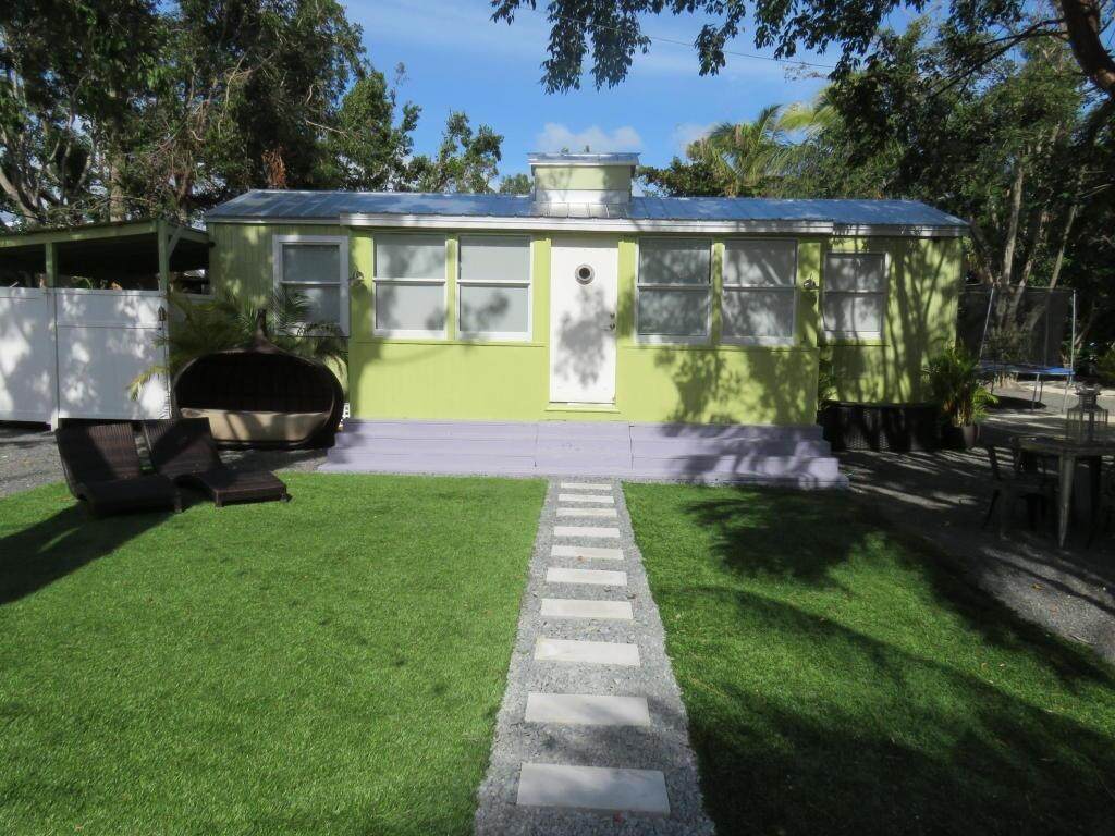 803 Oceana Avenue - Photo 1
