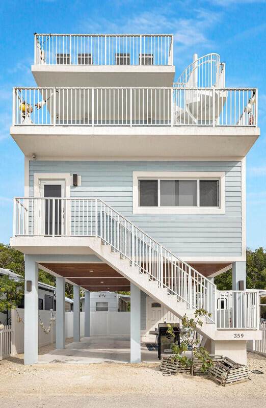 325 Calusa Street - Photo 1