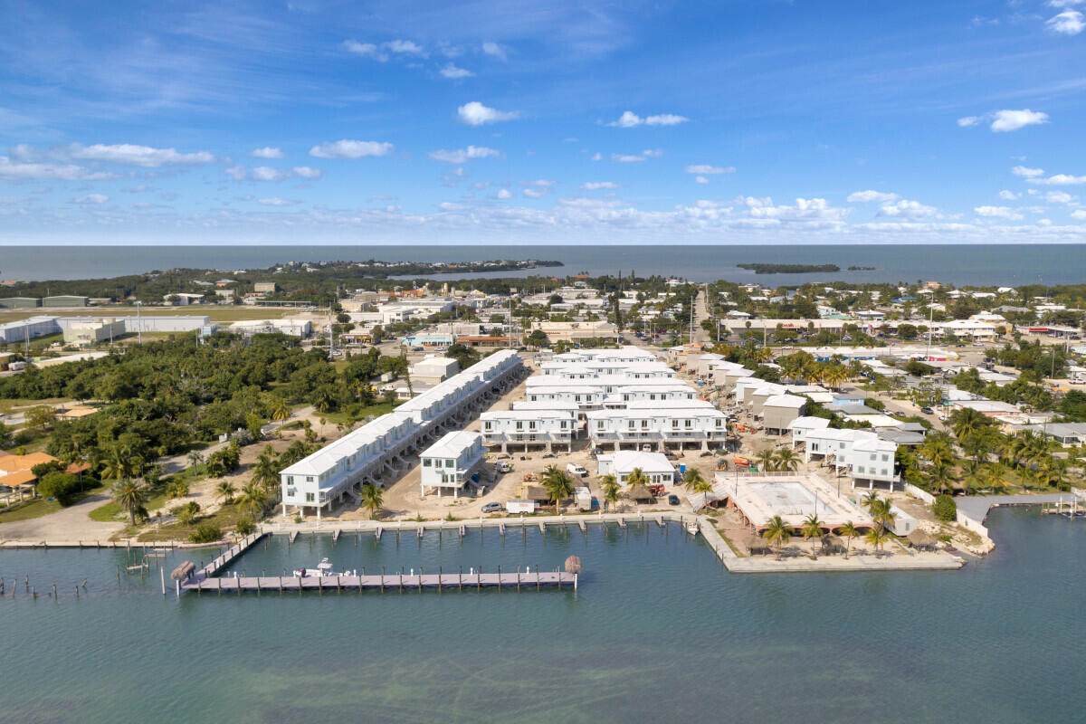 10877 Overseas Highway - Photo 1