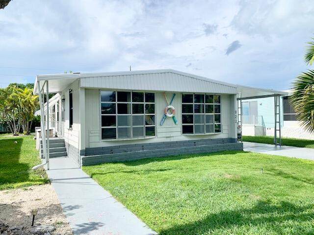 922 Silver Circle - Photo 1