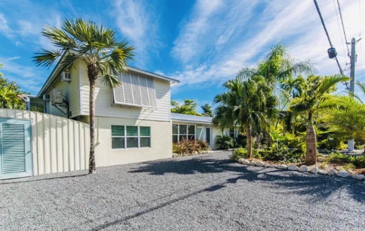 2635 Koehns Avenue - Photo 1