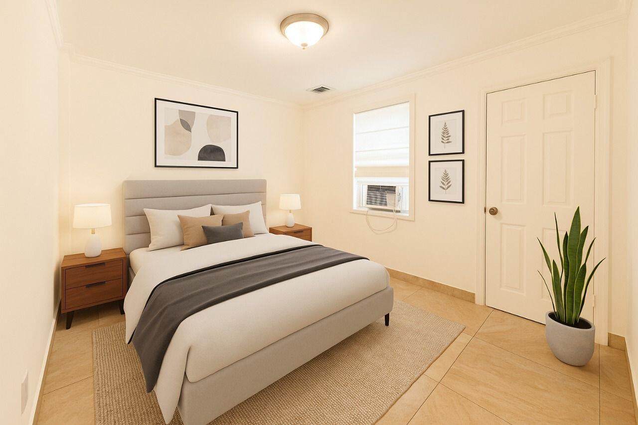 1110 White - Photo 1