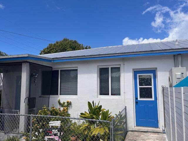 2515 Staples Avenue - Photo 1