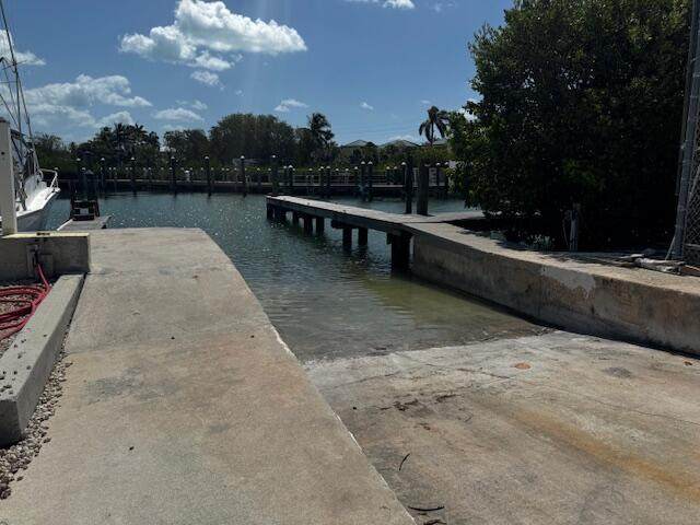 https://bt-photos.global.ssl.fastly.net/flkeys/1280_boomver_1_619652-2.jpg