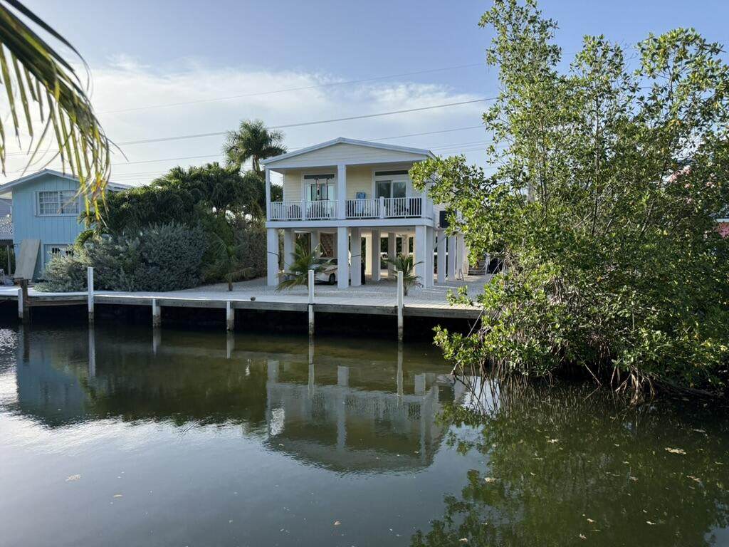https://bt-photos.global.ssl.fastly.net/flkeys/orig_boomver_1_620512-2.jpg