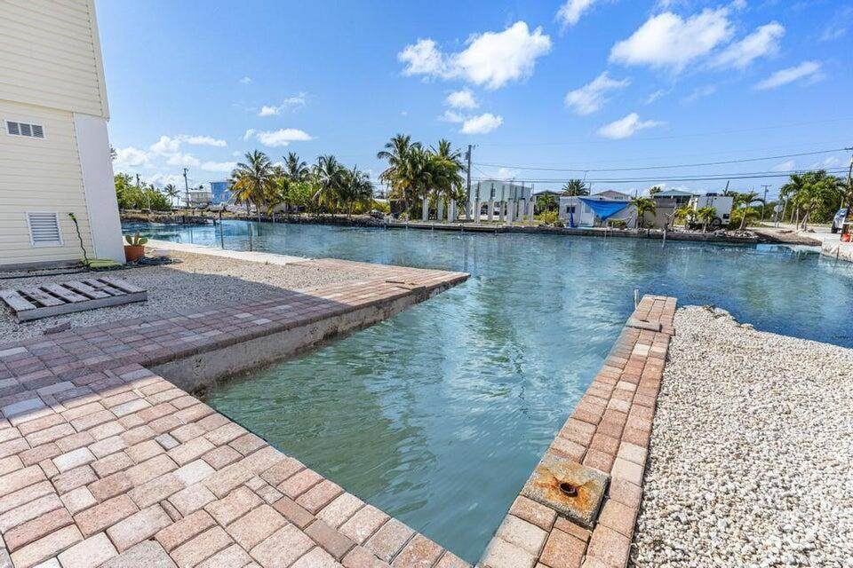 https://bt-photos.global.ssl.fastly.net/flkeys/orig_boomver_1_621105-2.jpg
