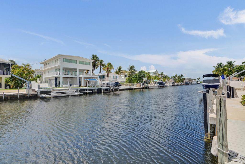 https://bt-photos.global.ssl.fastly.net/flkeys/orig_boomver_1_621119-2.jpg