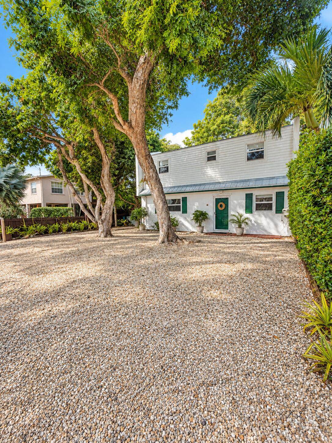 41 Florida Drive - Photo 1