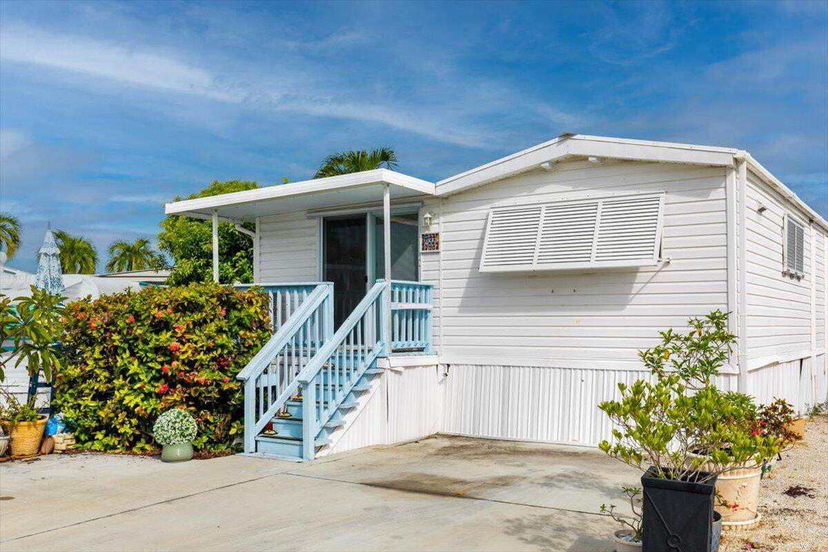 701 Spanish Main Drive - Photo 1