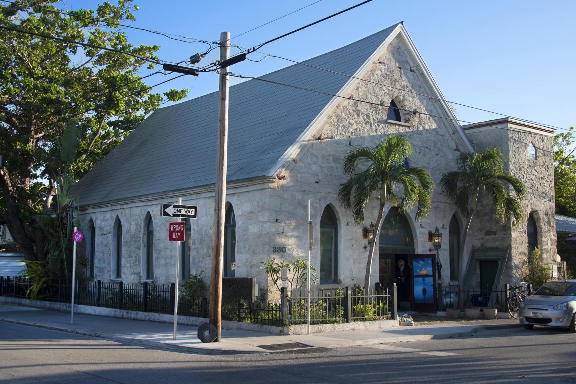 330 Julia Street - Photo 1