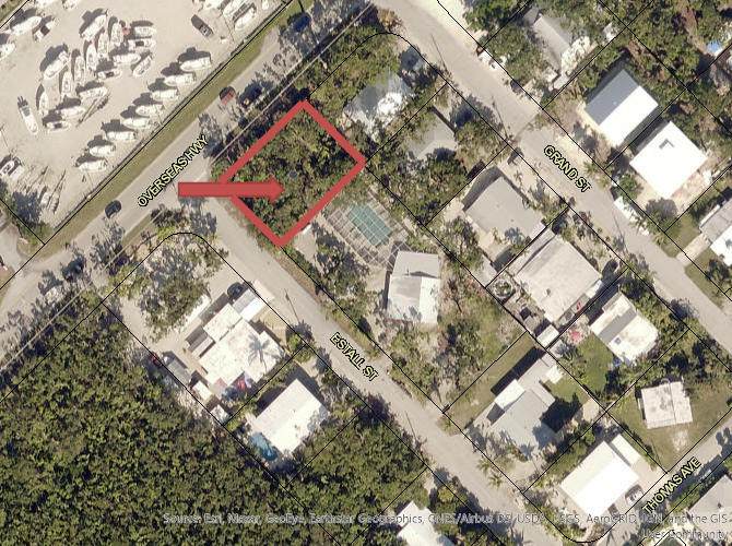 901 Estall Street - Photo 1