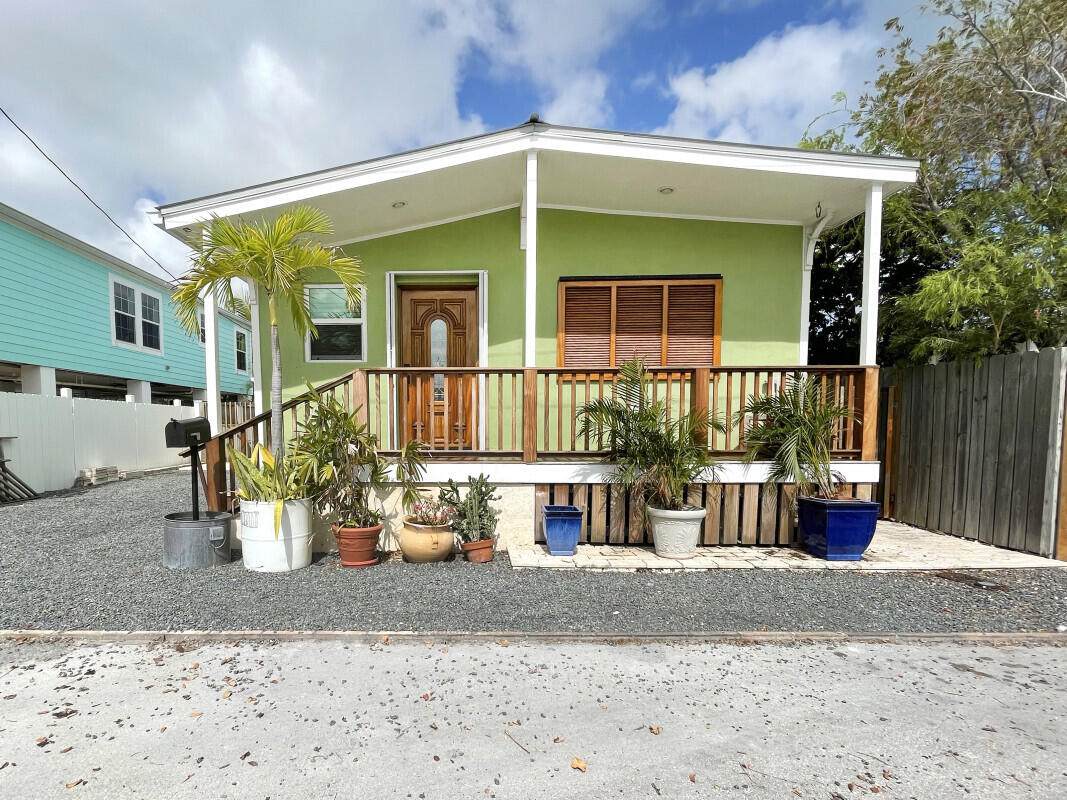 4 Verde Drive - Photo 1