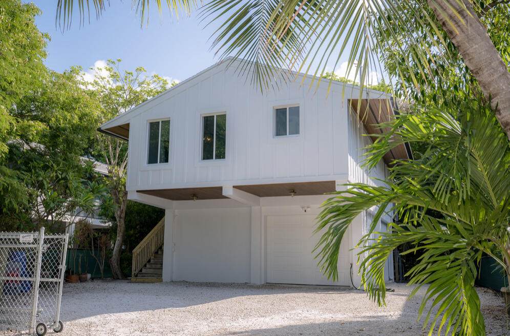 322 Bayview Avenue - Photo 1
