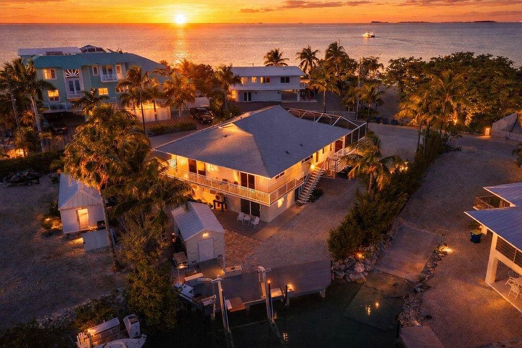 439 Palm Drive Drive - Photo 1