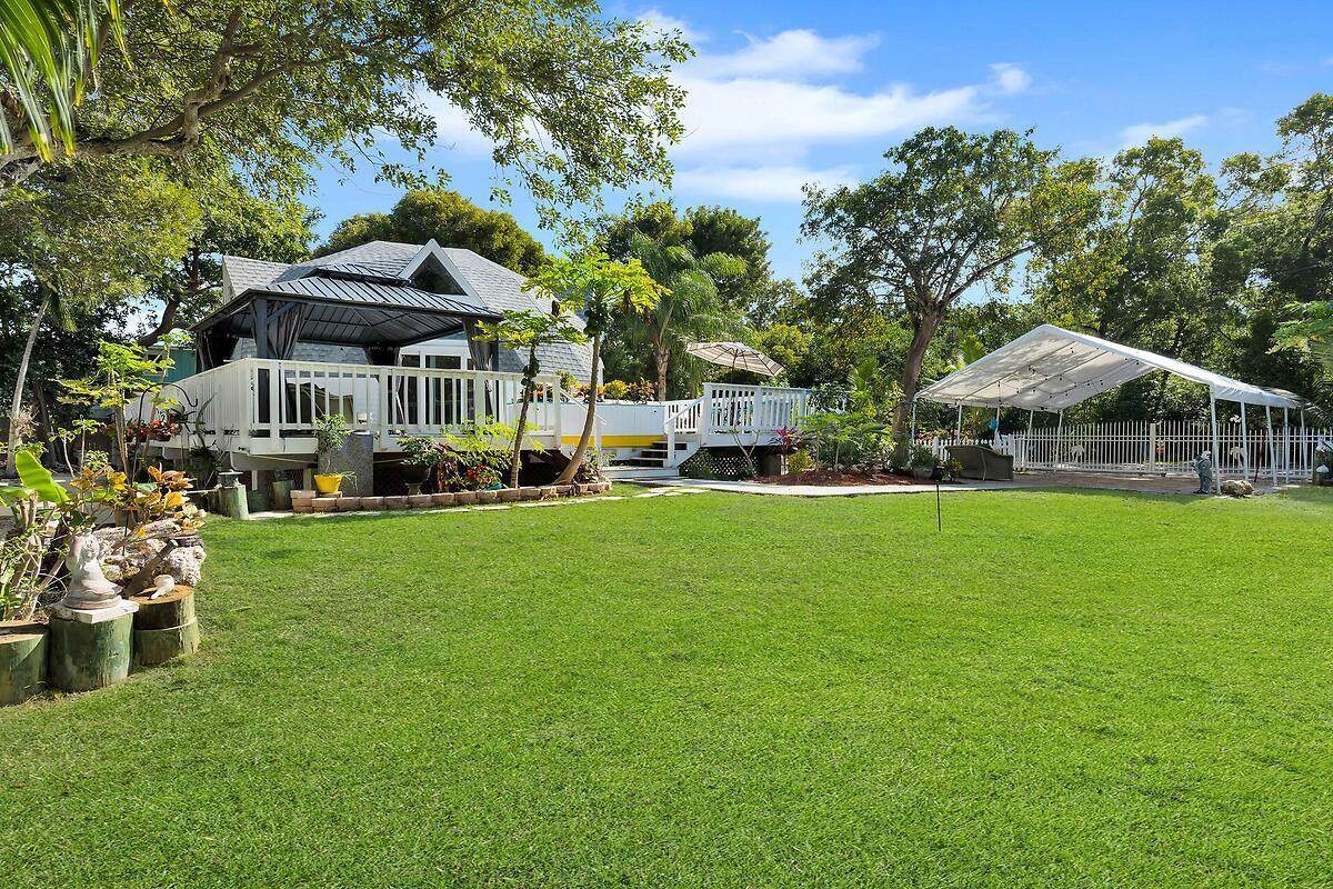 676 Sailfish Trail - Photo 1