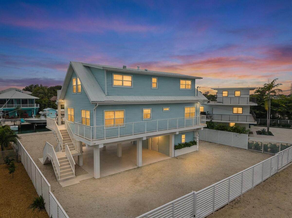 114 Harbor Drive - Photo 1