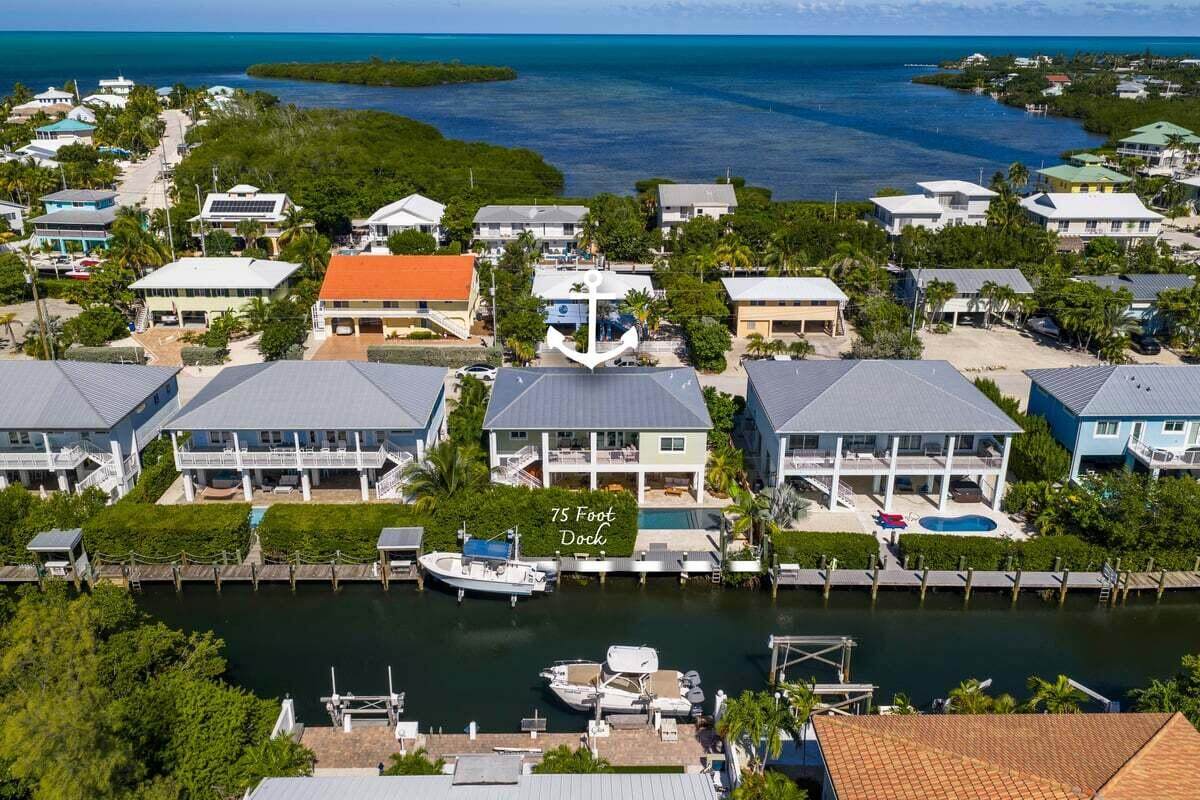 209 Bruce Court - Photo 1