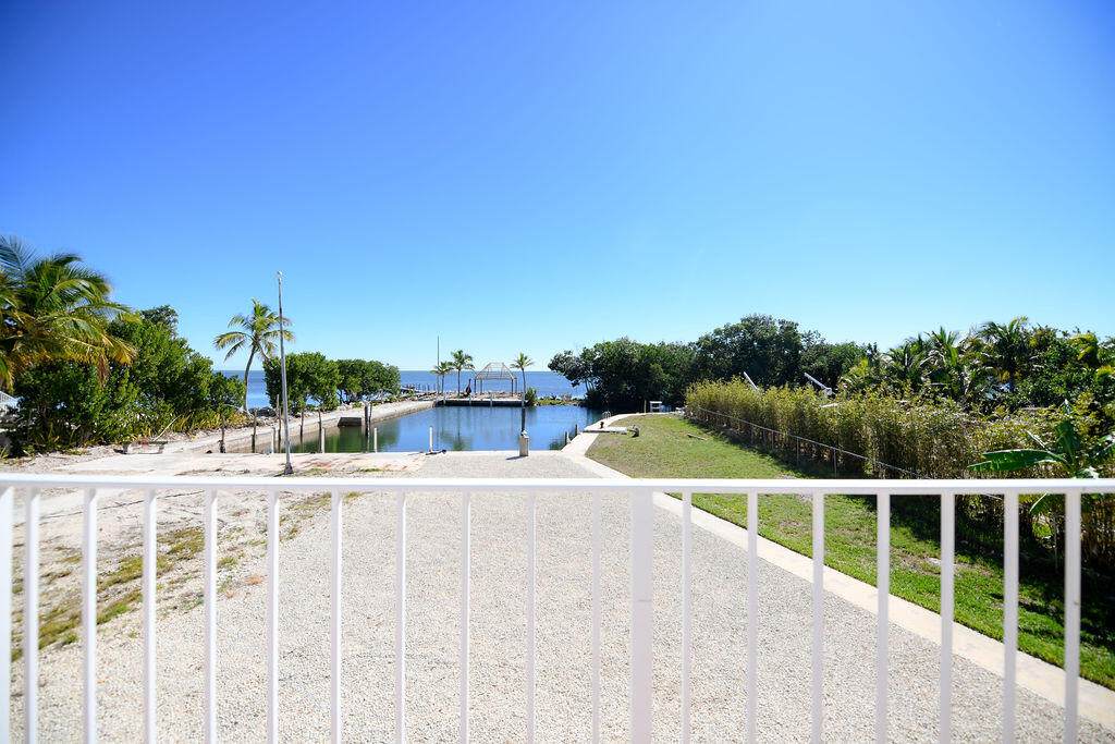 127 Seaside Avenue - Photo 1
