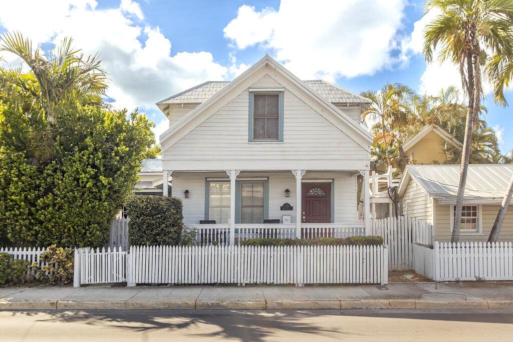 1118 Eaton Street - Photo 1