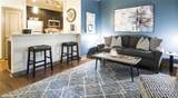 880 Glenwood Avenue - Photo 2