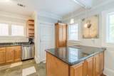 567 Boulevard Place - Photo 11