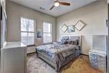 898 Oak Street - Photo 15
