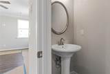 2821 Fareed - Photo 5