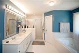 1030 Lakehaven Way - Photo 17