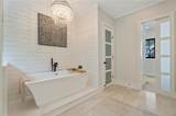728 Creekside Bend - Photo 41