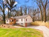 2710 Hedgewood Drive - Photo 2