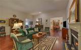 922 Brenau Point Drive - Photo 11