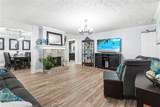 209 Hearthstone Reach - Photo 9